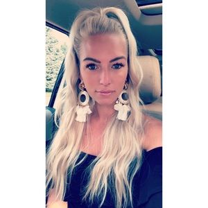 Meet your Posher, Aase